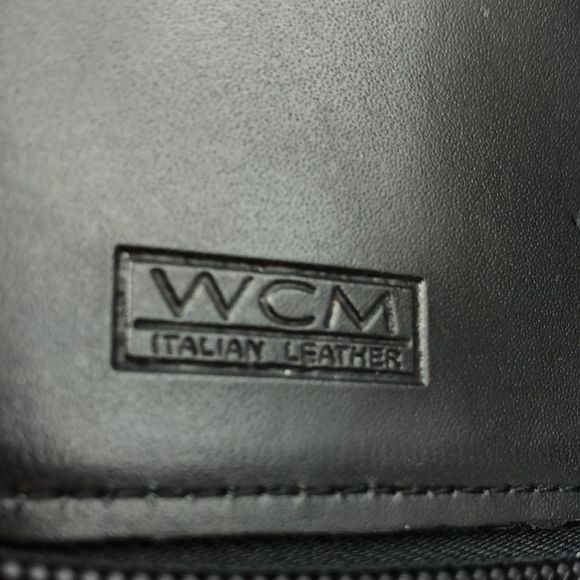 NEW WCM Green leather Wallet zip around full size - Picture 4 of 6